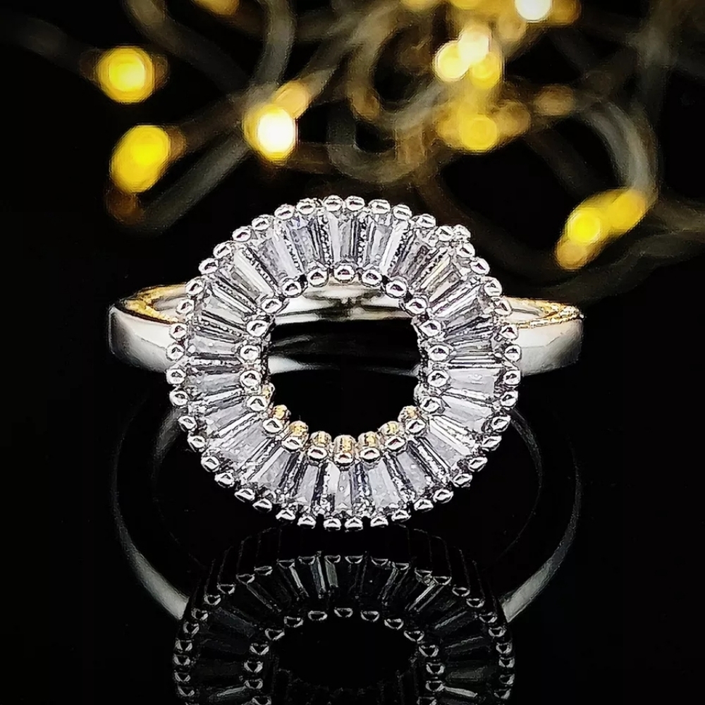 Wonderful Coctail Adjustable Ring - Picture 1 of 3